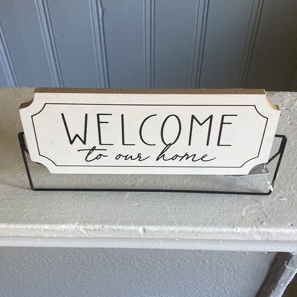 NWT Double Sided Wood & Metal Flip Sign-Welcome to Our Home/Family Gathers Here - Picture 9 of 12